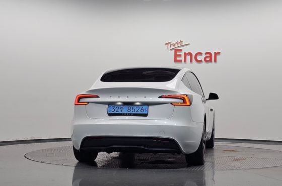 Tesla Model 3 Premium Long Range RWD — пробег 424 км — фото 4 из 5