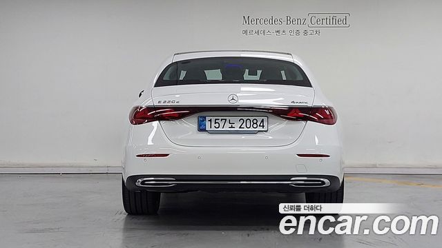 Mercedes-Benz E-Class E220d 4MATIC Exclusive — пробег 7 656 км — фото 4 из 5