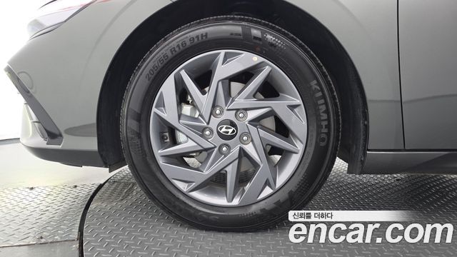 Hyundai AVANTE Modern — пробег 14 089 км — фото 5 из 5