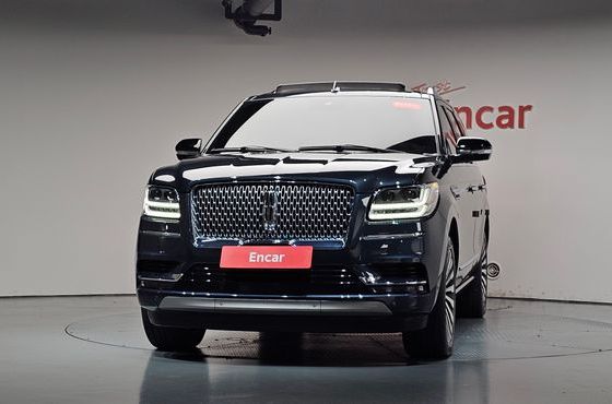 Lincoln Navigator 3.5L — пробег 77 599 км — фото 3 из 5