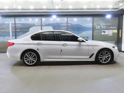 BMW 5-Series 520d M Sport Package Plus — пробег 90 925 км — фото 3 из 5