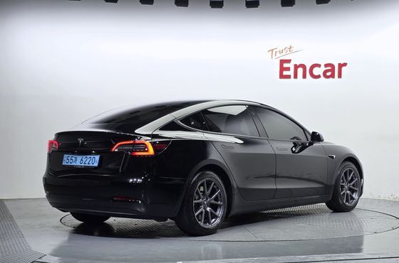 Tesla Model 3 Long Range AWD — пробег 47 214 км — фото 2 из 5