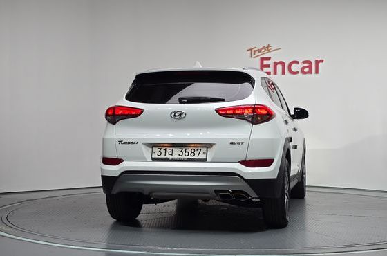 Hyundai Tucson Diesel 2.0 2WD Modern — пробег 101 072 км — фото 4 из 5
