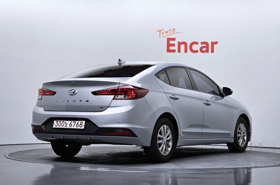 Hyundai AVANTE 1.6 Smart — пробег 61 689 км — фото 2 из 5