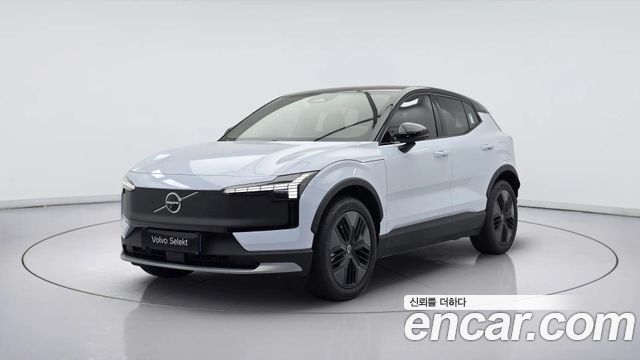 Volvo EX30 Performance Ultra — пробег 2 365 км — фото 1 из 5