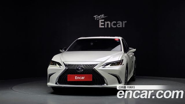 Lexus ES Luxury — пробег 67 184 км — фото 3 из 5