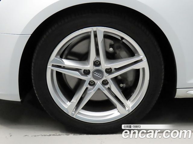 Audi A4 45 TFSI Quattro Sport — пробег 154 000 км — фото 5 из 5