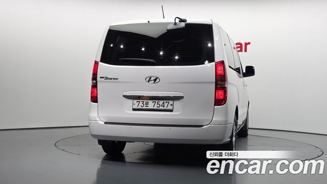 Hyundai Starex Wagon 12-Seater Smart — пробег 202 932 км — фото 4 из 5