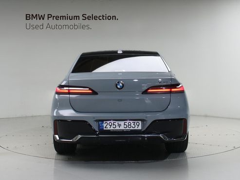 BMW 7-Series 740i sDrive M Sport — пробег 54 428 км — фото 4 из 5
