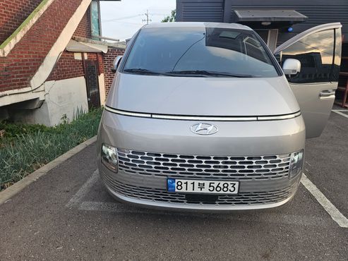 Hyundai Staria Cargo 5-Seater Modern — пробег 50 400 км — фото 3 из 5