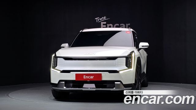 Kia EV9 Long Range 4WD Earth — пробег 33 419 км — фото 3 из 5