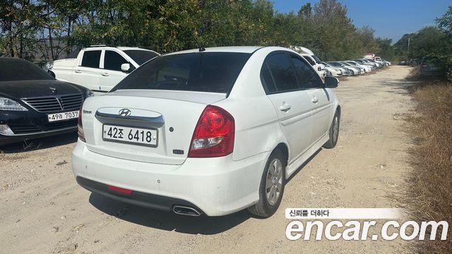 Hyundai Verna 1.4 DOHC Premier — пробег 200 538 км — фото 4 из 5