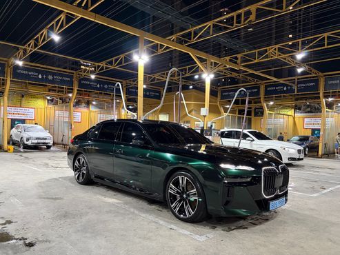 BMW i7 eDrive 50 M Sport Limited — пробег 24 000 км — фото 1 из 5