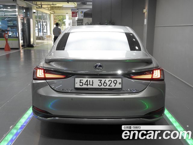 Lexus ES Executive — пробег 159 730 км — фото 4 из 5