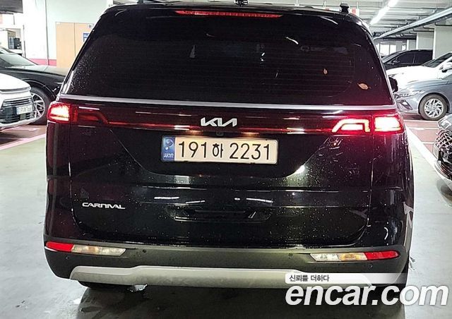 Kia Carnival Diesel 9-Seater Prestige — пробег 123 114 км — фото 3 из 5