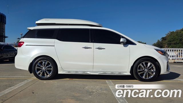 Kia Carnival 9-seater Noblesse — пробег 224 658 км — фото 5 из 5