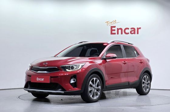 Kia Stonic 1.4 Trendy — пробег 9 036 км — фото 1 из 5
