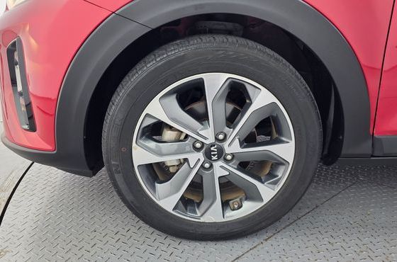 Kia Stonic 1.4 Trendy — пробег 9 036 км — фото 5 из 5