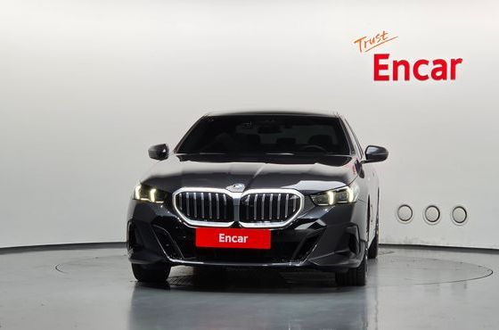 BMW 5-Series 530i xDrive M Sport — пробег 64 225 км — фото 3 из 5