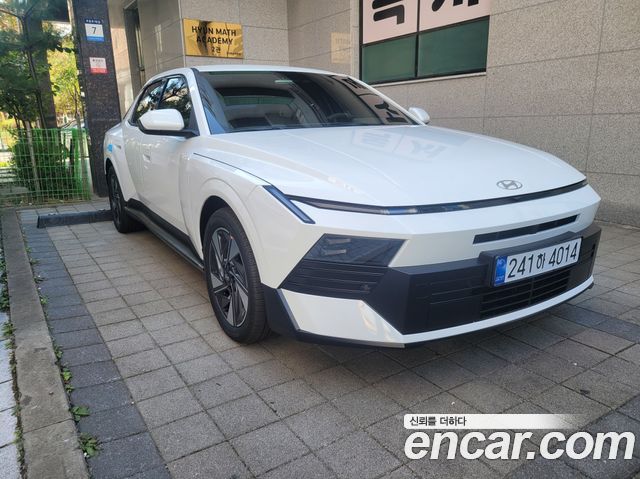 Hyundai AVANTE 2.0 Inspiration — пробег 1 000 км — фото 3 из 5