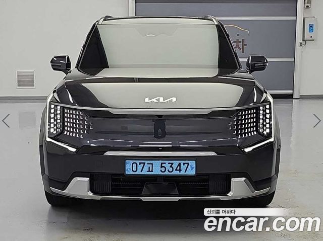 Kia EV9 Long Range 4WD Earth — пробег 72 231 км — фото 2 из 5