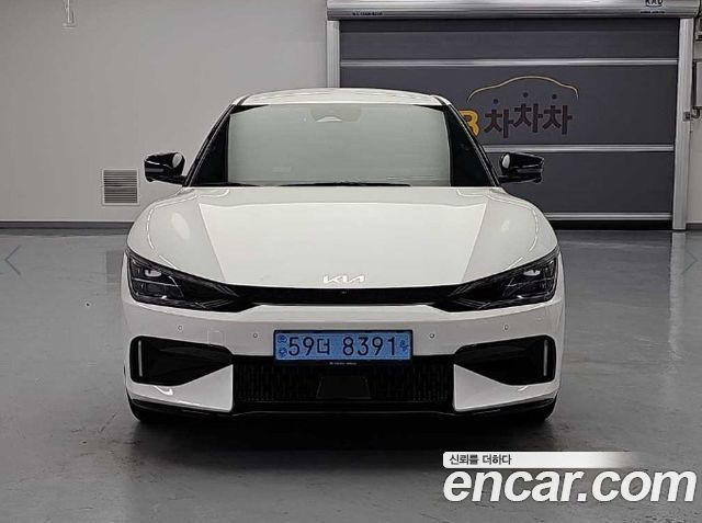 Kia EV6 GT 4WD — пробег 26 178 км — фото 3 из 5