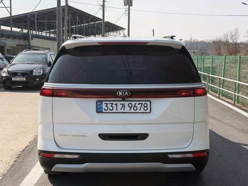 Kia Carnival Diesel 9-Seater Prestige — пробег 47 992 км — фото 5 из 5