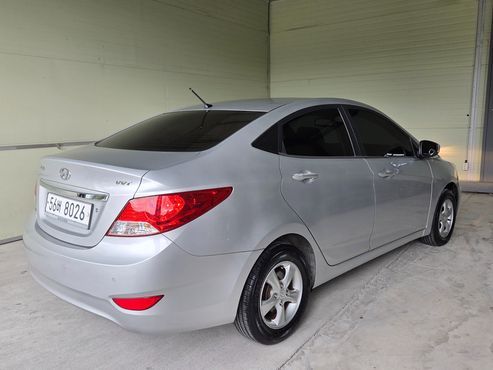 Hyundai Accent 1.4 VVT Premier — пробег 90 336 км — фото 4 из 5