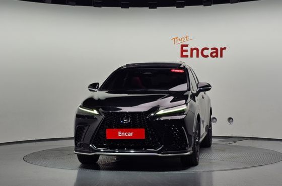 Lexus NX F-Sport — пробег 38 300 км — фото 3 из 5