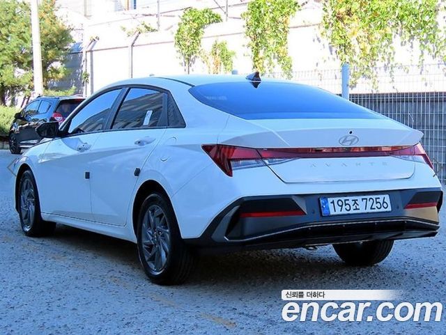 Hyundai AVANTE 1.6 Modern — пробег 20 173 км — фото 3 из 5