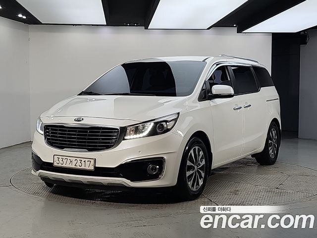 Kia Carnival 9-seater Luxury — пробег 209 617 км — фото 1 из 5