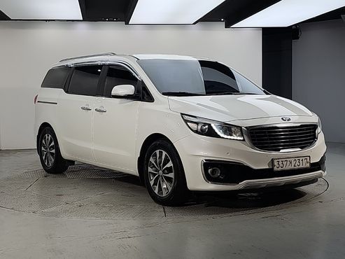 Kia Carnival 9-seater Luxury — пробег 209 617 км — фото 2 из 5