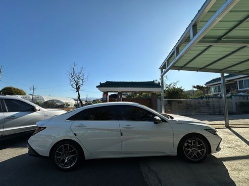 Hyundai AVANTE 1.6 Inspiration — пробег 8 320 км — фото 3 из 5