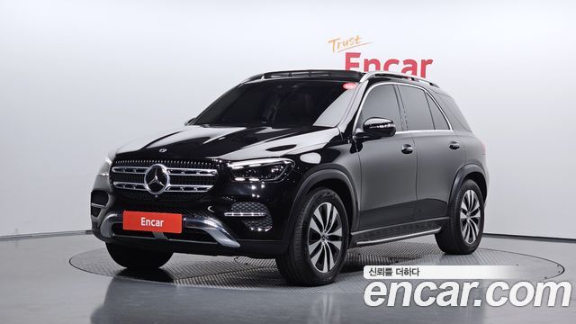 Mercedes-Benz GLE-Class GLE300d 4MATIC — пробег 38 453 км — фото 1 из 5