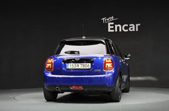 Mini Cooper 5Door HIGH 3rd — пробег 58 674 км — фото 4 из 5