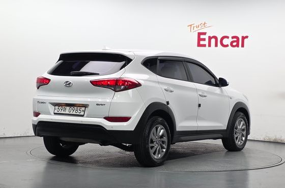 Hyundai Tucson Diesel 1.7 2WD Style — пробег 137 818 км — фото 2 из 5