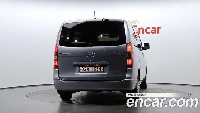 Hyundai Starex Van 3-Seater Smart — пробег 40 259 км — фото 4 из 5