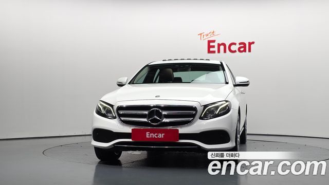 Mercedes-Benz E-Class из Кореи Encar