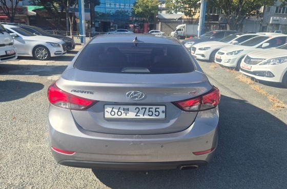 Hyundai AVANTE 1.6 GDi Premium Standard — пробег 133 880 км — фото 4 из 5