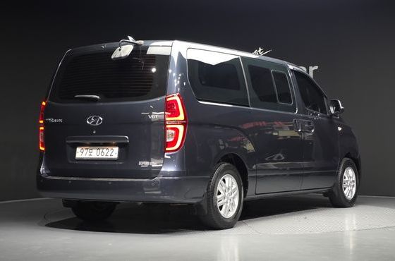 Hyundai Starex Van 5-Seater Modern — пробег 105 139 км — фото 2 из 5