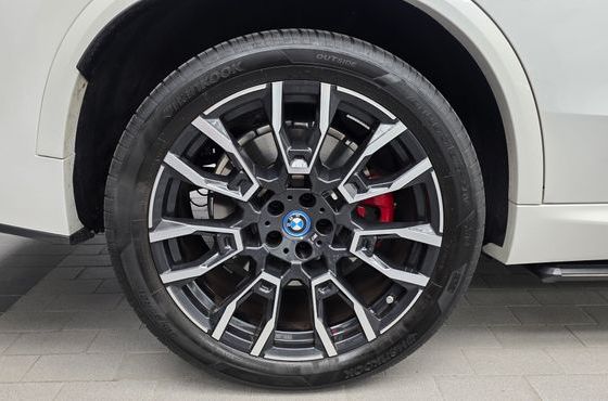 BMW X5 xDrive 50e M Sport — пробег 37 228 км — фото 5 из 5