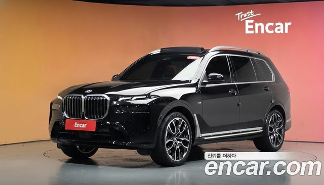 BMW X7 xDrive 40i M Sport 6STR — пробег 31 046 км — фото 1 из 5