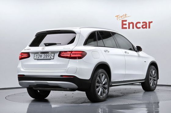 Mercedes-Benz GLC-Class GLC350e 4MATIC Premium — пробег 136 175 км — фото 2 из 5