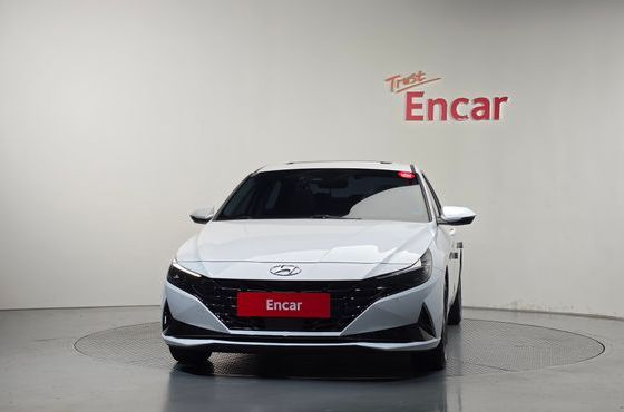 Hyundai AVANTE Inspiration — пробег 38 919 км — фото 3 из 5