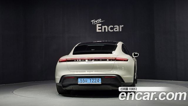 Porsche Taycan Base — пробег 51 347 км — фото 4 из 5