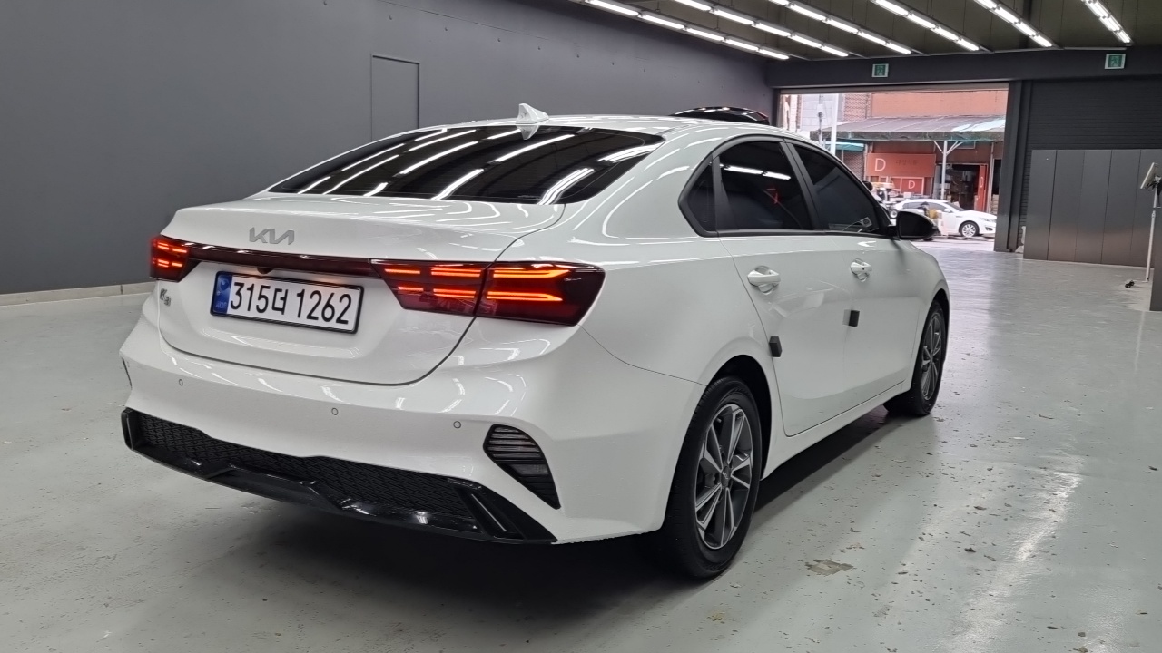Kia K3 из Кореи Encar