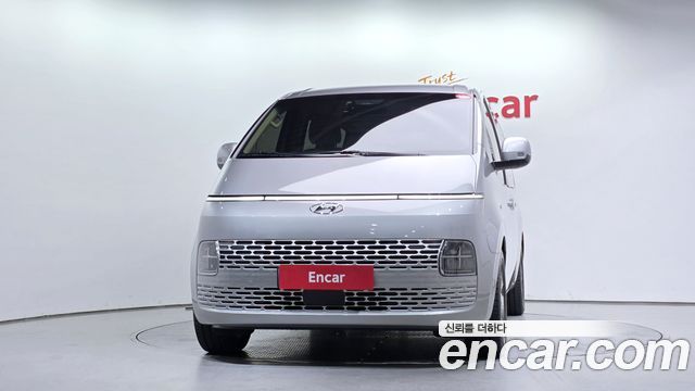 Hyundai Staria L3.5 Tourer 9-Seater Modern — пробег 11 929 км — фото 3 из 5