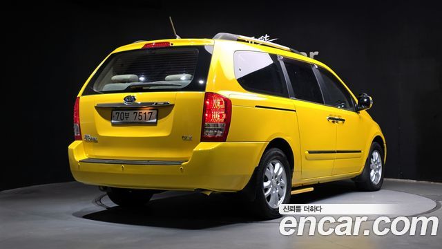 Kia Carnival School Bus — пробег 154 179 км — фото 2 из 5