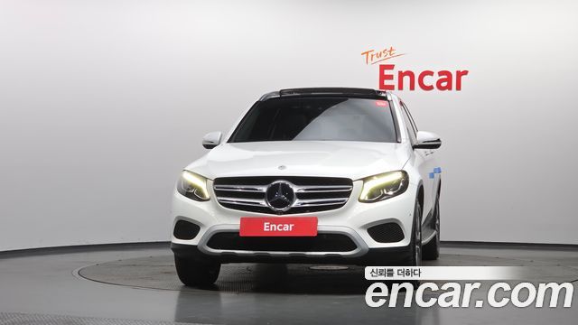 Mercedes-Benz GLC-Class GLC350e 4MATIC Premium — пробег 98 255 км — фото 3 из 5