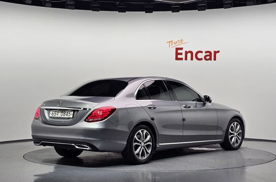 Mercedes-Benz C-Class C220 d Avantgarde — пробег 159 836 км — фото 2 из 5